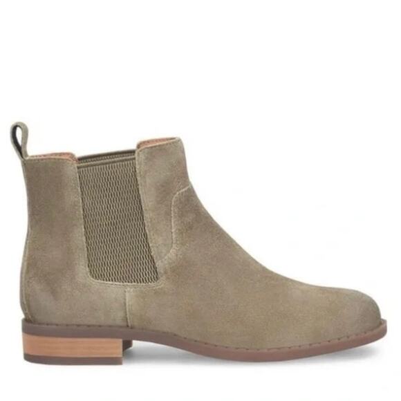 B.O.C. 'Marissa' Women's 7M Green Suede Leather Chelsea Comfort Boot - Picture 1 of 6